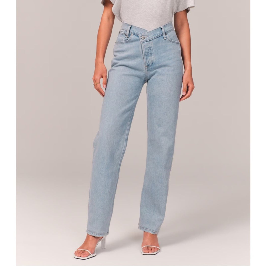 NWT Abercrombie & Fitch The Dad High Rise Asymmetrical Straight Short Jeans (24W) Petite