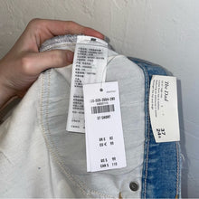 Load image into Gallery viewer, NWT Abercrombie &amp; Fitch The Dad High Rise Asymmetrical Straight Short Jeans (24W) Petite
