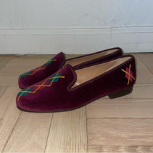 Load image into Gallery viewer, Stubbs &amp; Wootten x J. Crew Glasgow Palm Beach Velvet Argyle Embroidered Loafers (W6)
