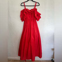 Load image into Gallery viewer, Vintage TD4 Southern Bell Debutant Off Shoulder Ruffle Ballgown (XS)
