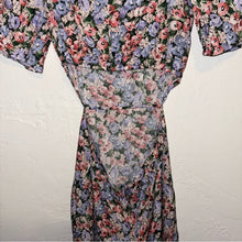Load image into Gallery viewer, &amp; Other Stories Floral Print Cut Out Flutter Sleeve Midi Dress (0)
