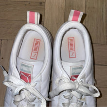 Load image into Gallery viewer, Puma Mayze Pop Bright Heights Chunky Platform Sneakers (W10)
