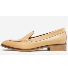 Load image into Gallery viewer, Everlane Leather Slip-On The Modern Loafer (W6.5)
