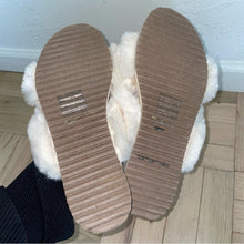 Load image into Gallery viewer, Anthropologie Remi Faux Fur Slide Slippers (W9)
