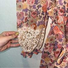 Load image into Gallery viewer, NWT For Love &amp; Lemons Gardenia Floral Sheer Lace Button-Up Robe (Small)
