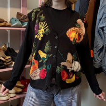 Load image into Gallery viewer, Vintage Thanksgiving Fall Harvest Button-Front Sweater Vest (Medium)
