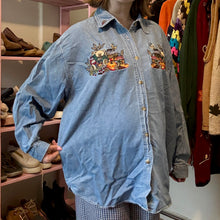 Load image into Gallery viewer, Vintage Denim Bear Fall Harvest Embroidered Button-Down Top (XXL)
