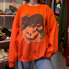 Load image into Gallery viewer, 2000s Halloween Jack-O-Lantern and Black Cat Crewneck Sweatshirt (2X) - (3X)
