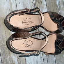 Load image into Gallery viewer, AGL Snake-Embossed Leather Block Heel Open Toe Low Heels (9)
