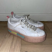 Load image into Gallery viewer, Puma Mayze Pop Bright Heights Chunky Platform Sneakers (W10)
