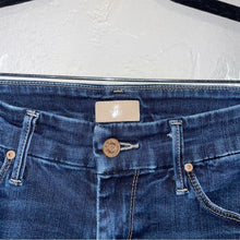 Load image into Gallery viewer, Mother The Looker Ankle Fray No Play Distressed Skinny Jeans (25)
