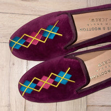 Load image into Gallery viewer, Stubbs &amp; Wootten x J. Crew Glasgow Palm Beach Velvet Argyle Embroidered Loafers (W6)
