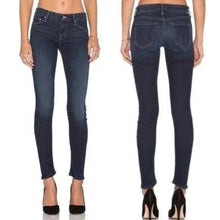 Load image into Gallery viewer, Mother The Looker Ankle Fray No Play Distressed Skinny Jeans (25)
