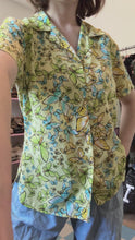 Load and play video in Gallery viewer, Vintage Butterfly Patterned Button-Down Top (Medium) - (Large)
