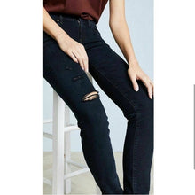 Load image into Gallery viewer, Agolde Lara Skinny Distressed Dark Wash Low Rise Jeans (29)
