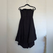 Load image into Gallery viewer, NWT C/MEO Collective Vibrant Strapless Flowy Midi Dress (XS)
