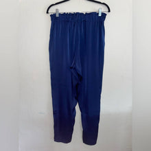 Load image into Gallery viewer, NWT Summersalt Satin Navy Blue High Rise Cinch Pants (4)
